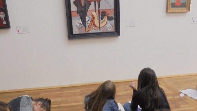 Les choristes au musée